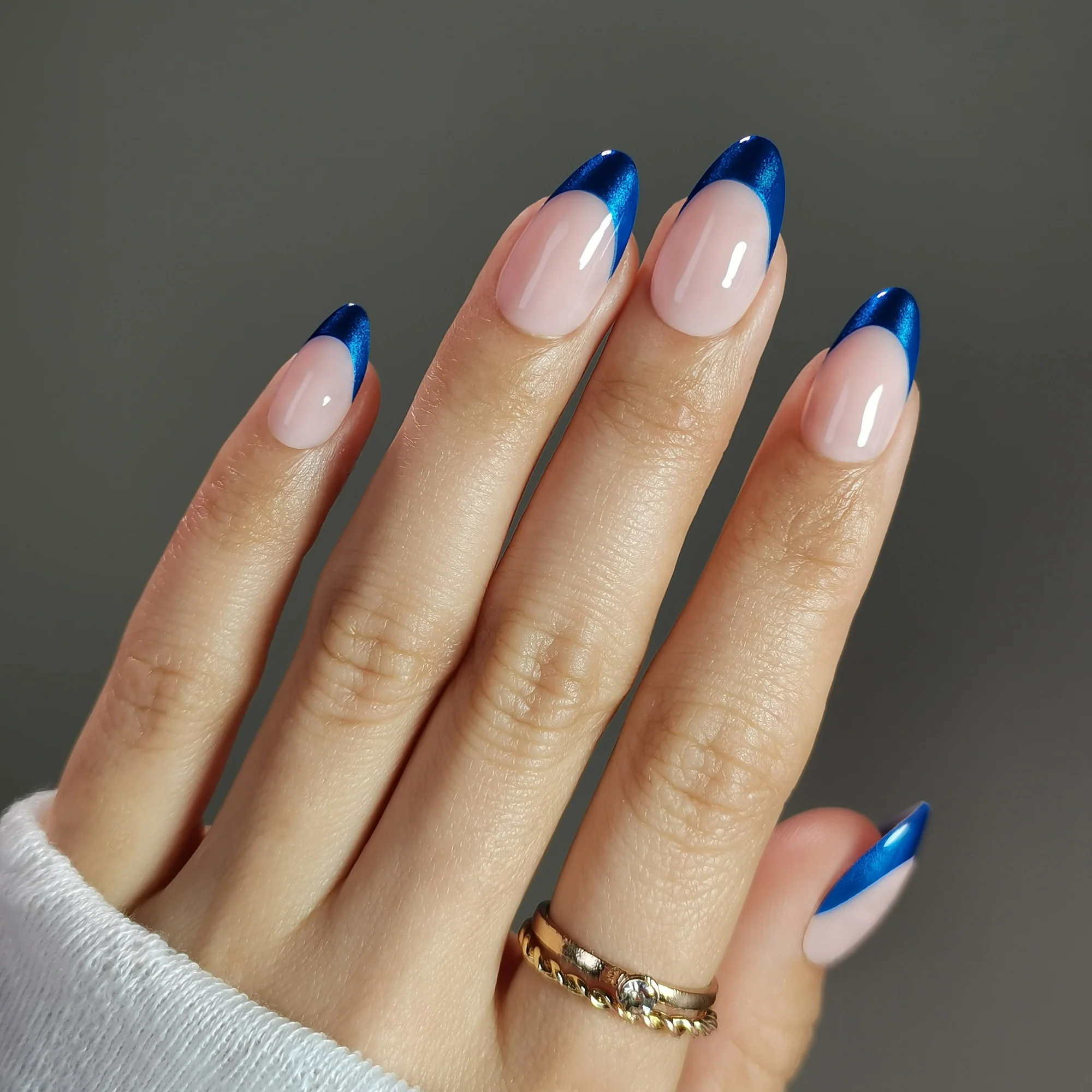 Blue Edge – S Almond - Image 4