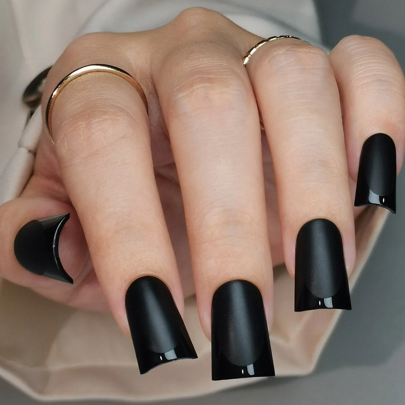 Noir Edge Glow – M Duckbill - Image 2