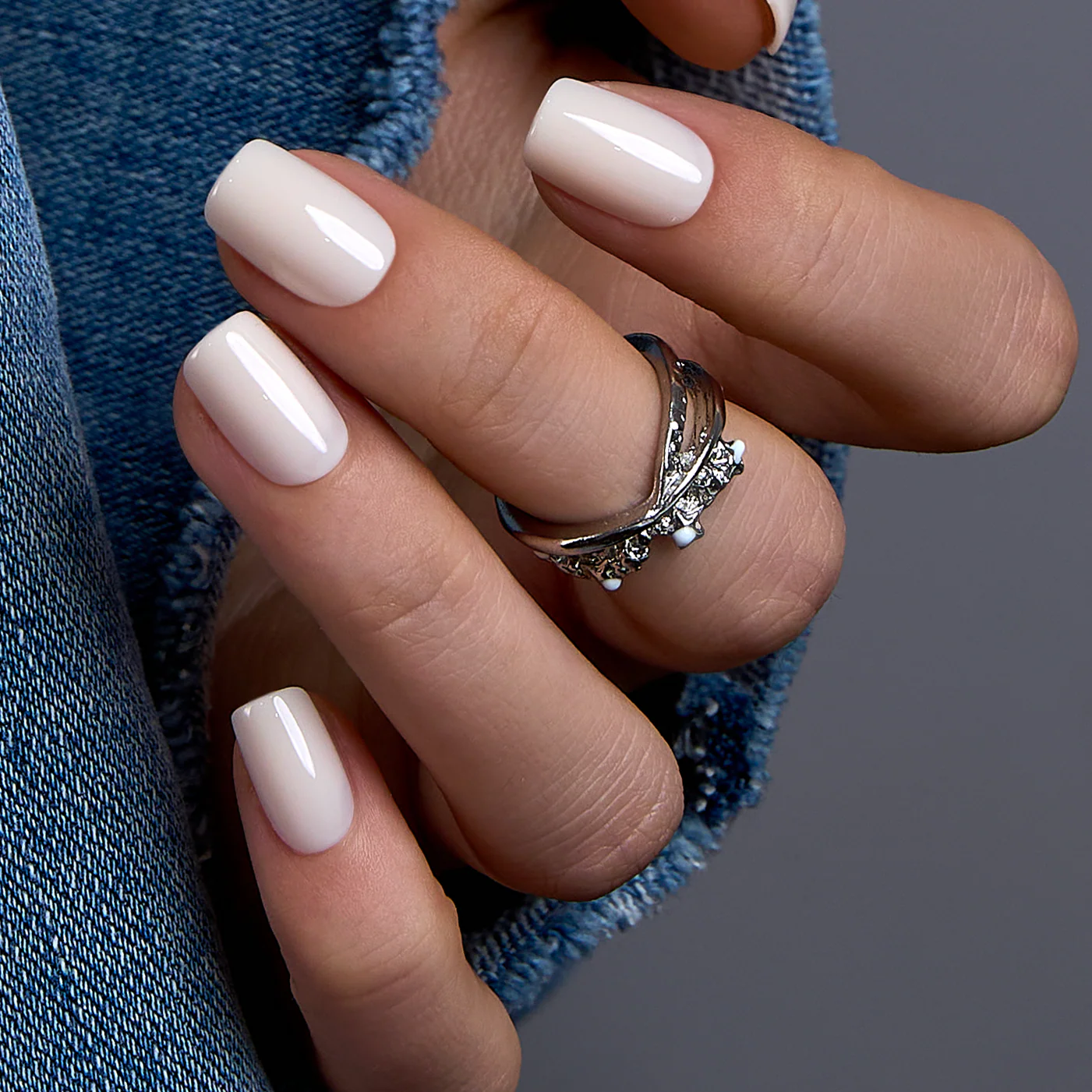 Chic Mickey Gray – S Squoval - Image 4