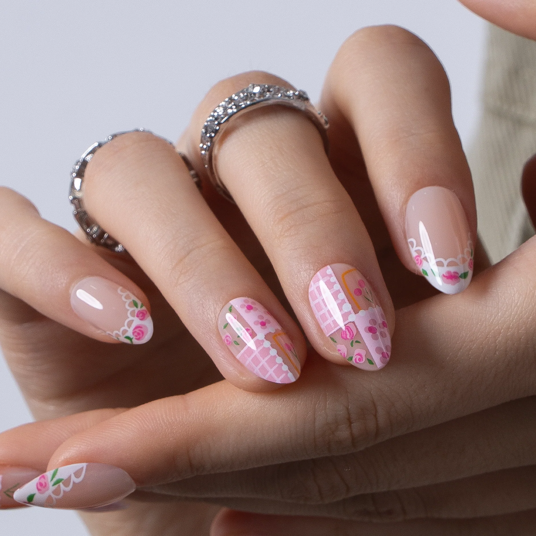 Berry Lace – S Almond - Image 2