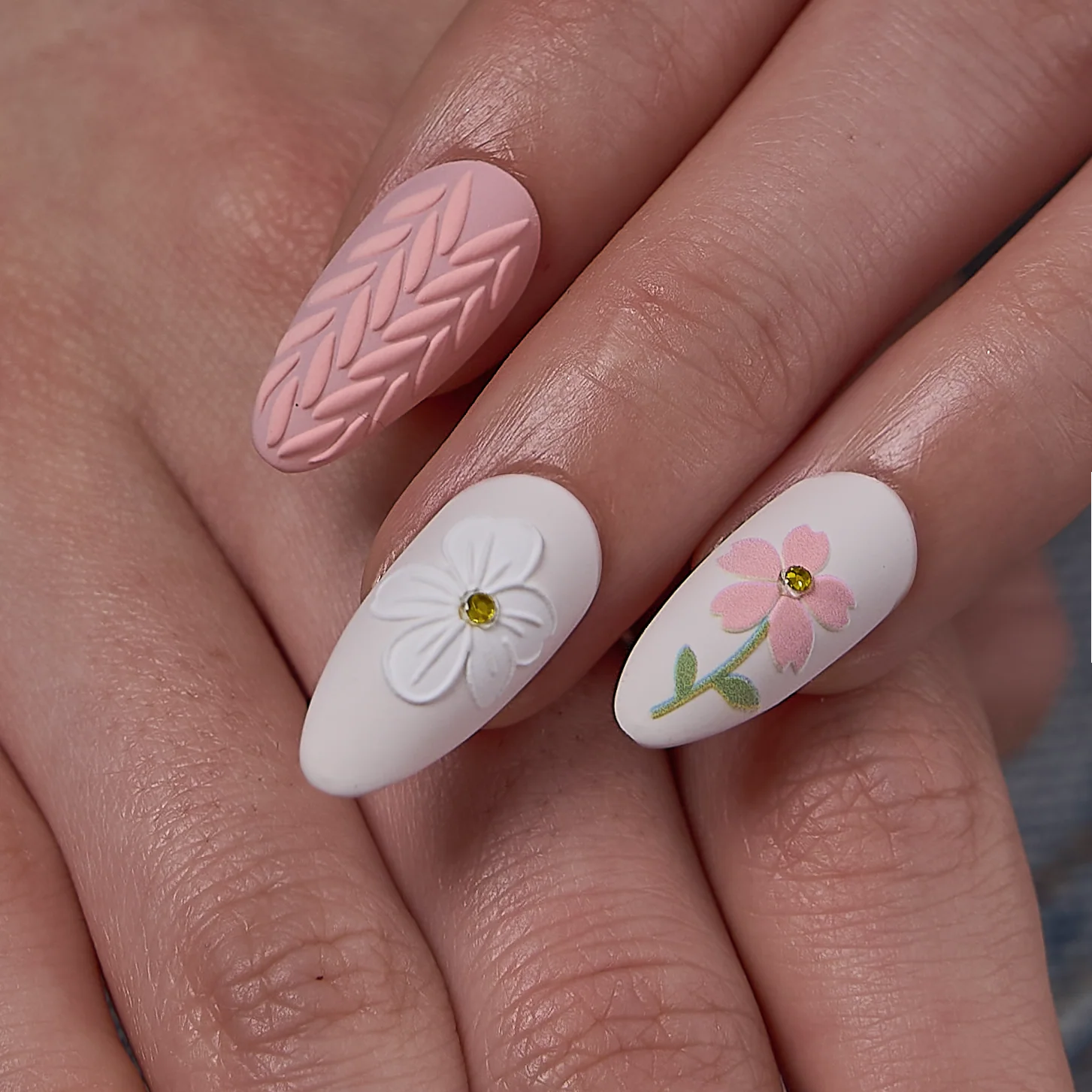 Designer’s Pick | Knitted Blossom – M Almond - Image 3