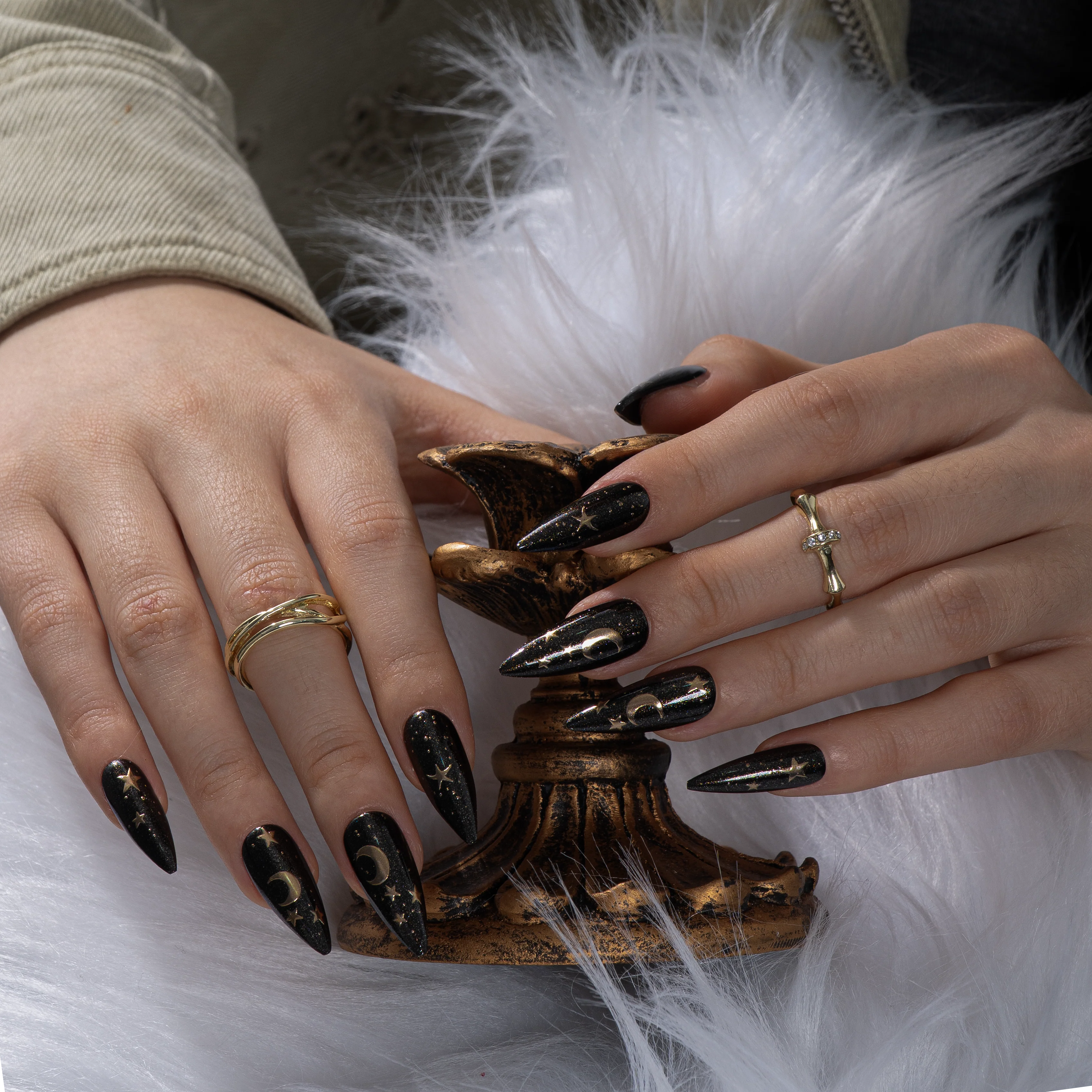 Designer’s Pick | Lunar Charm – L Stiletto - Image 2