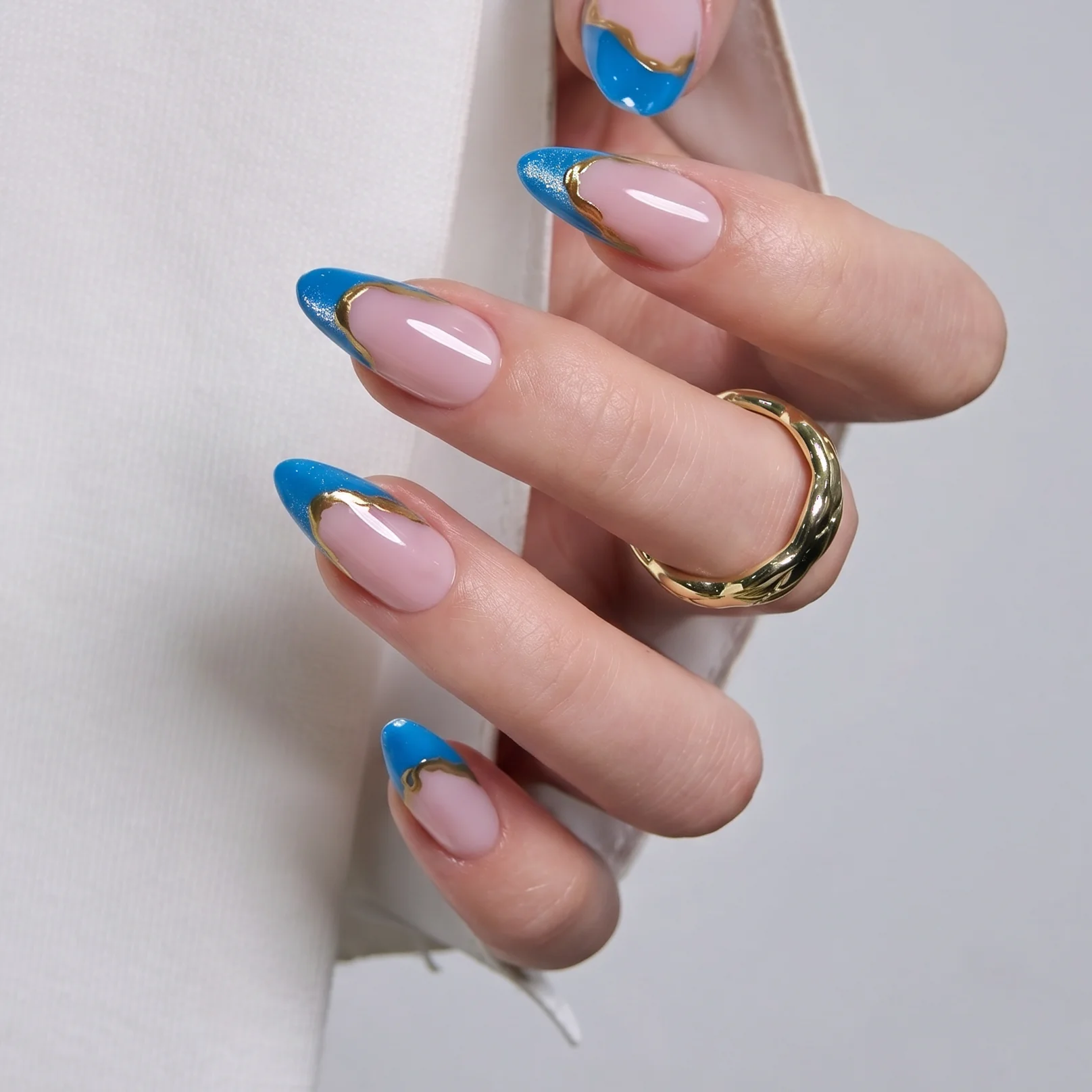 Designer’s Pick | Sapphire Flame – M Almond - Image 5