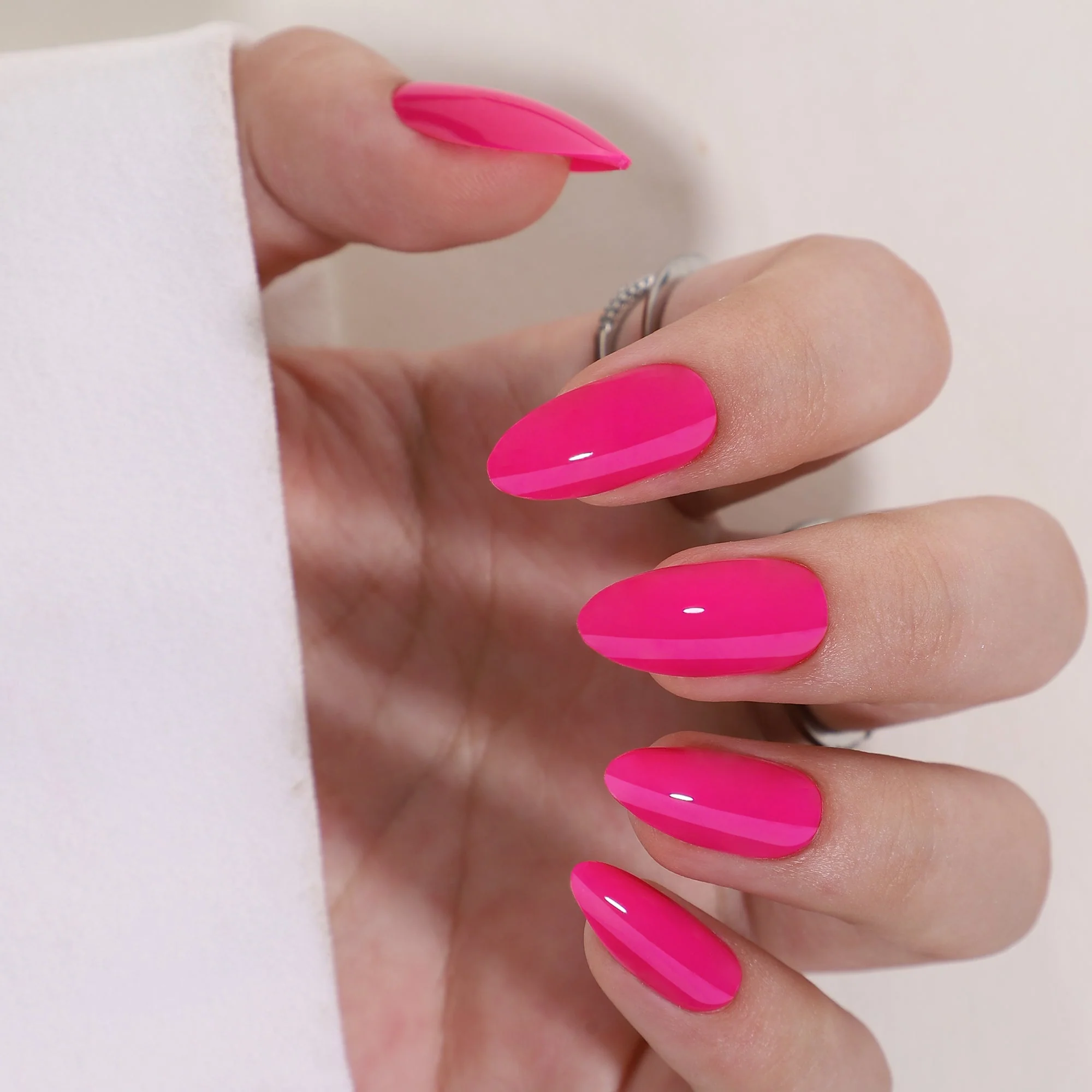 Neon Stiletto – L Stiletto - Image 3