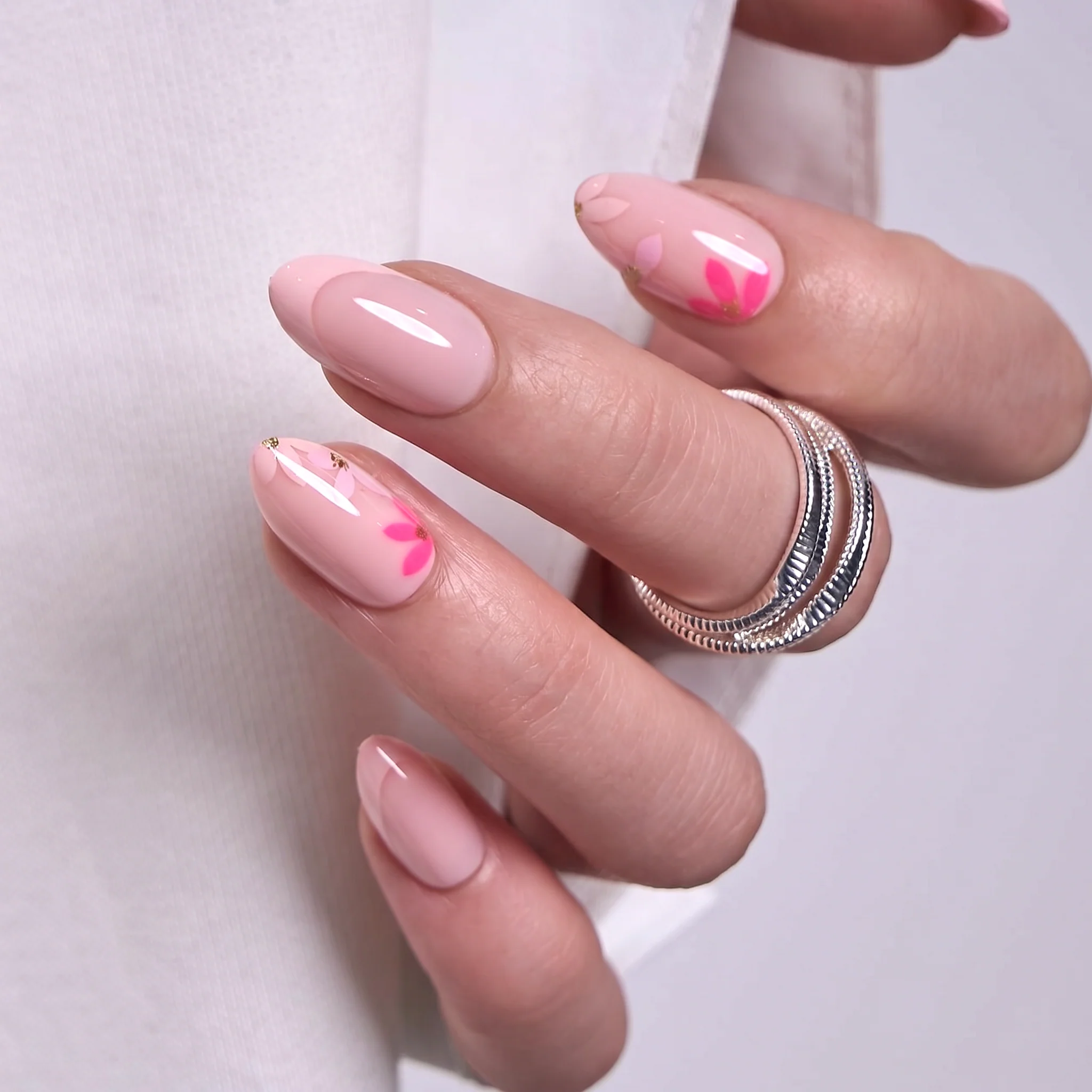 Gleam Bloom – S Almond - Image 3