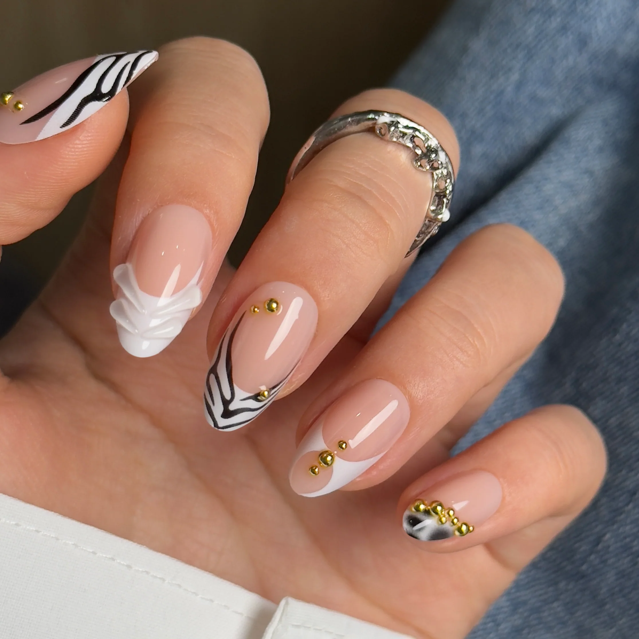 Designer’s Pick | Golden Zebra – S Almond - Image 3