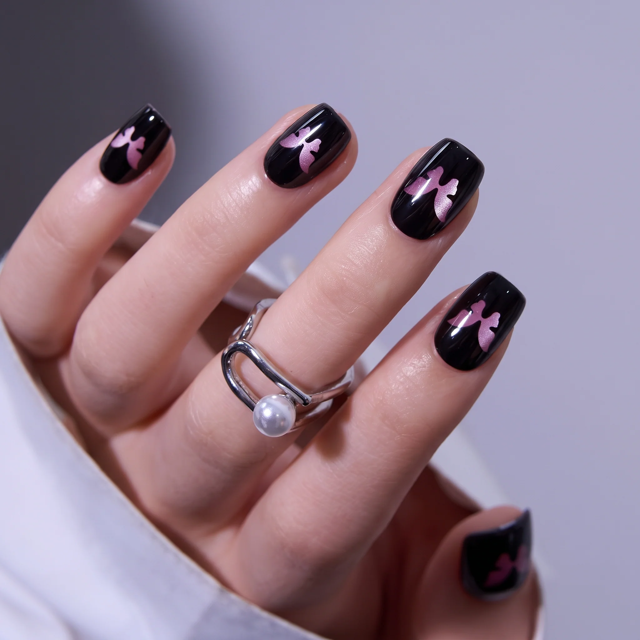 Noir Flutter - S Squoval - Image 3