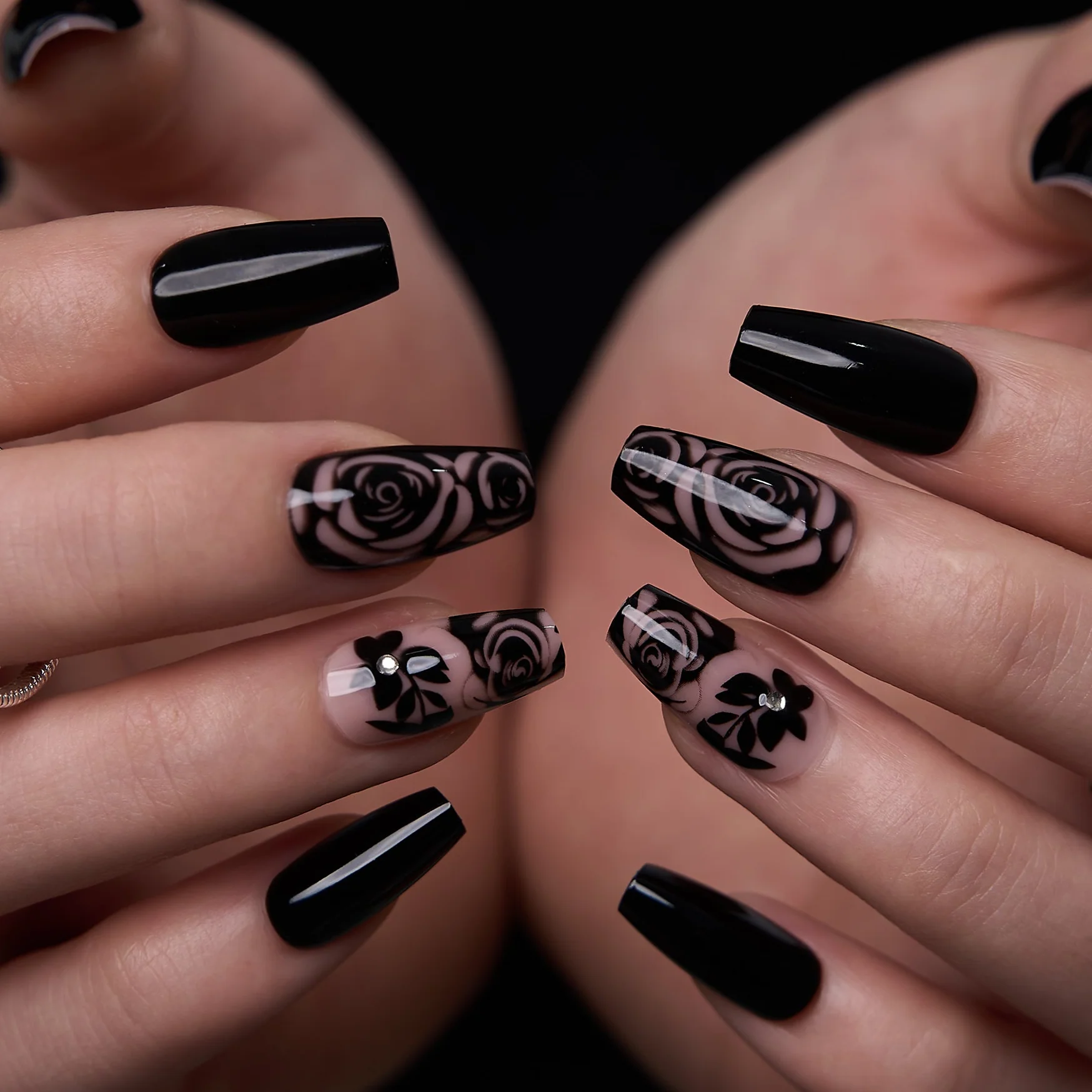 Obsidian Rose – M Coffin