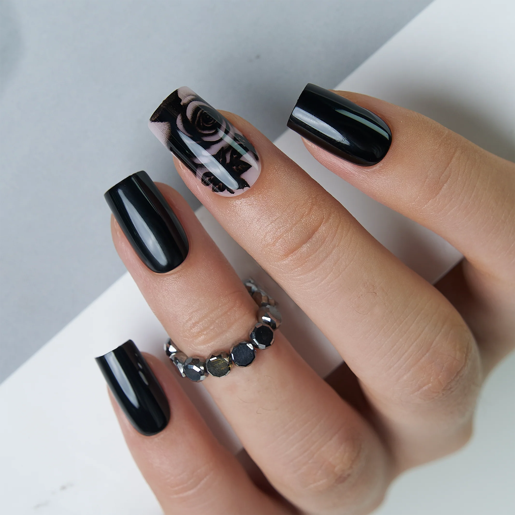 Black Gold Rose – M Square - Image 3