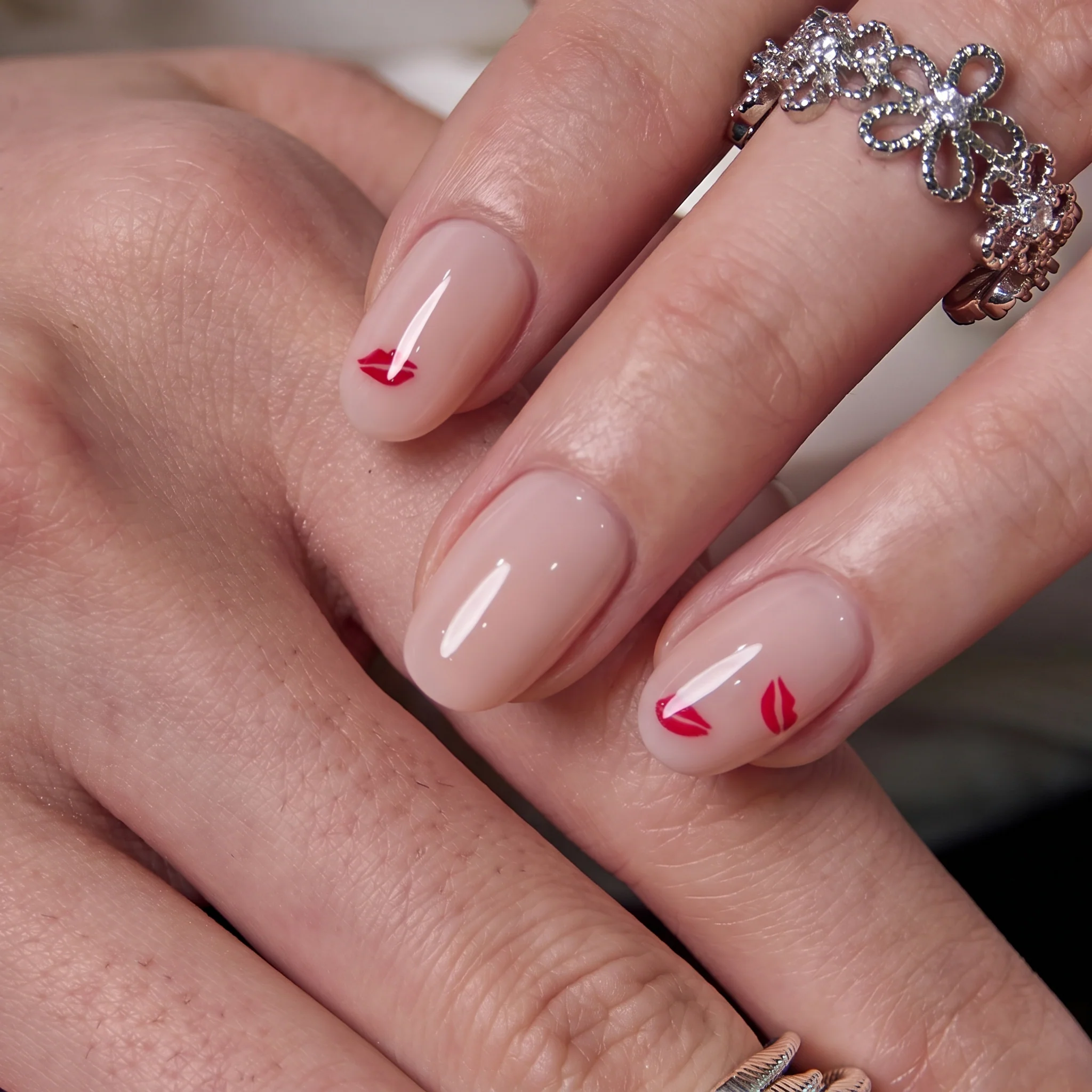 Scarlet Hint – S Oval - Image 4