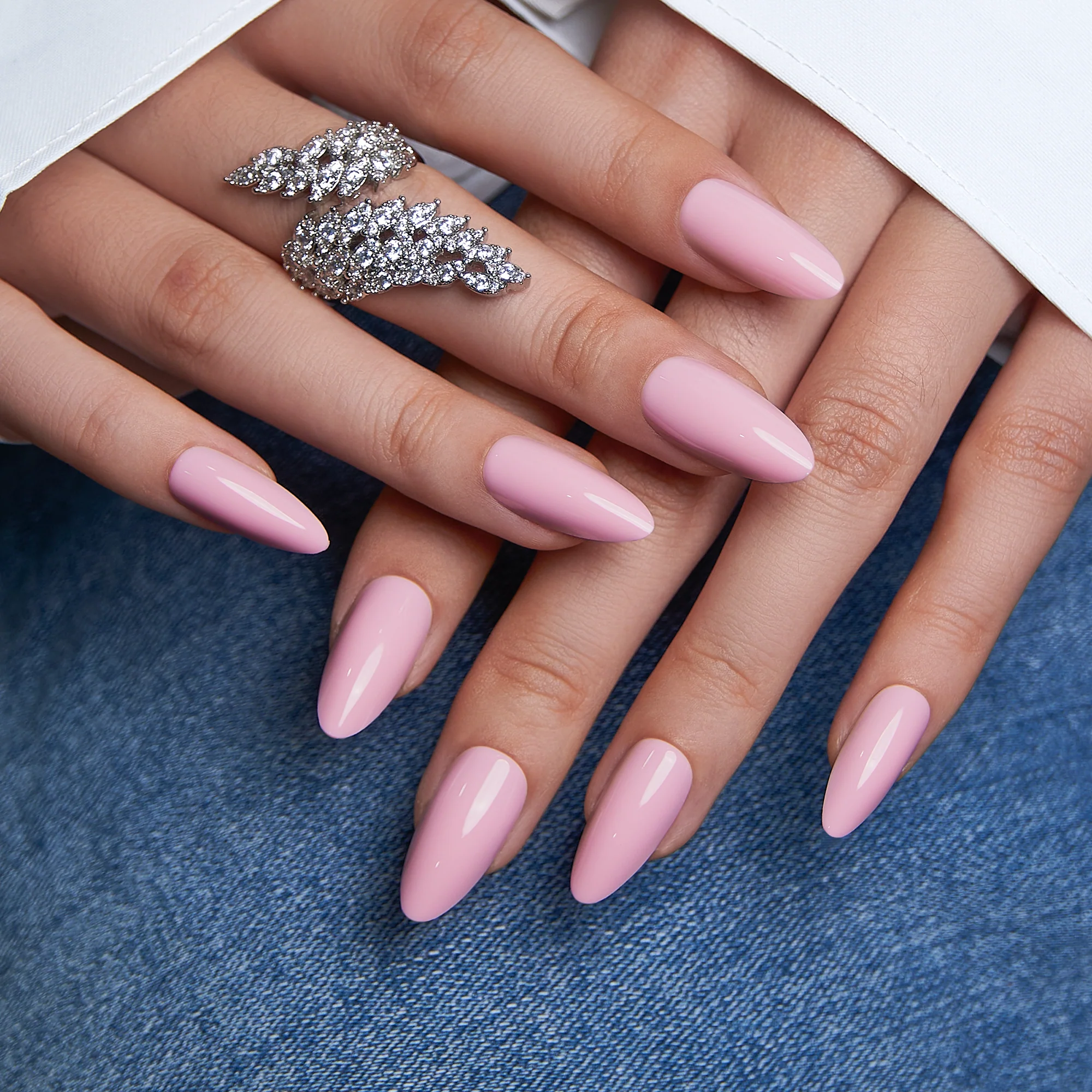 Soft Glow – L Stiletto - Image 2